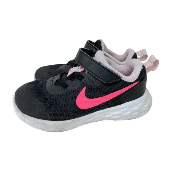 Nike Revolution 6 Running Shoes Unisex Kids Sz‎ 10 Black Mesh Low Top DD1094-007 - Picture 2 of 9